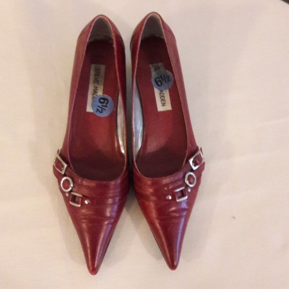 Steve Madden Red Pumps